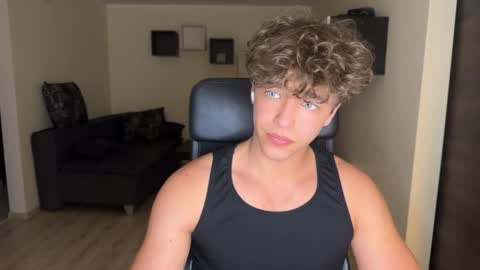 lukedesirable online show from May 26, 2026, 9:44 pm