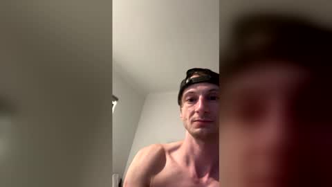 Snapshot of luketaylorla chatting on May 14, 2026, 2:24 pm luketaylorla online show from May 14, 2026, 2:24 pm