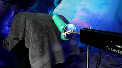 lukewildone online show from October 9, 2025, 6:22 am