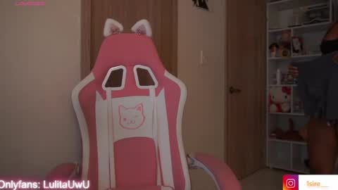 lulitauwu online show from March 7, 2025, 4:02 am