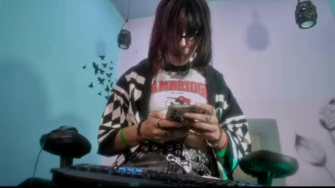 Cookie blackthorne sheher  online show from May 12, 2026, 8:28 pm
