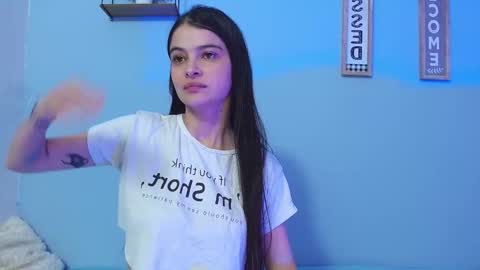 Snapshot of lulu_cm chatting on September 30, 2025, 6:18 am lulu_cm online show from September 30, 2025, 6:18 am