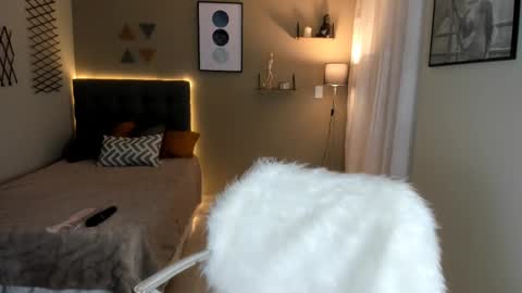 Snapshot of lulu_lopez chatting on March 4, 2025, 1:17 pm Lau  online show from March 4, 2025, 1:17 pm