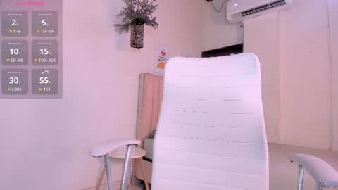 lulu_park online show from July 9, 2026, 7:18 pm