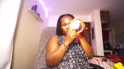 lulu_sparks1 online show from July 4, 2026, 11:16 am