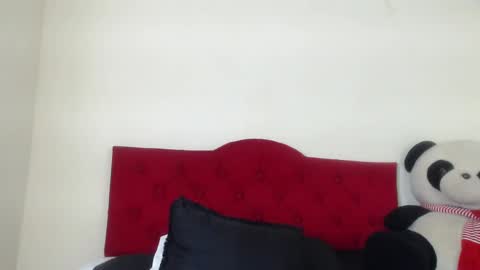 LULU online show from March 5, 2025, 8:32 pm