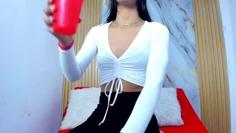 LULU online show from April 8, 2026, 2:39 pm