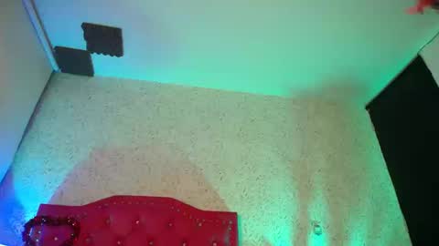 Luly online show from September 12, 2025, 4:23 am