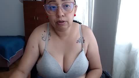 Snapshot of lumi_84 chatting on December 18, 2024, 2:49 pm LUMI online show from December 18, 2024, 2:49 pm