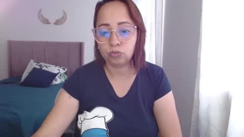 Snapshot of lumi_84 chatting on January 3, 2025, 10:19 pm LUMI online show from January 3, 2025, 10:19 pm