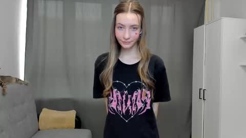 Snapshot of luminaya chatting on February 14, 2026, 9:50 am Naya online show from February 14, 2026, 9:50 am