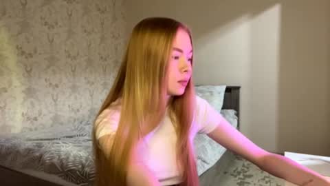 Sia online show from January 6, 2026, 6:33 pm