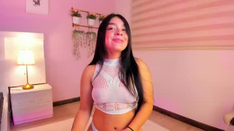 lummii_ online show from April 9, 2026, 7:08 pm