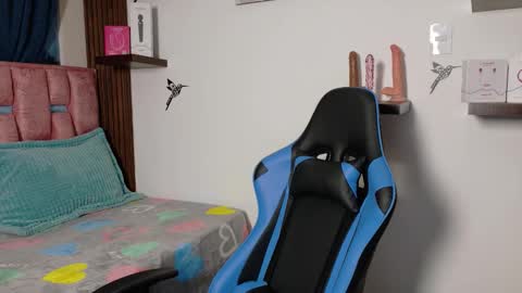 Snapshot of luna2155 chatting on September 22, 2025, 3:30 am Luna online show from September 22, 2025, 3:30 am