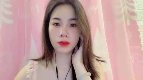 Luna online show from April 12, 2026, 7:41 pm