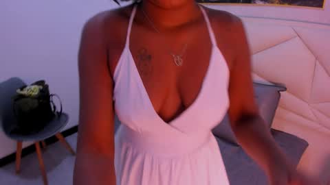 Snapshot of luna___smith chatting on October 23, 2025, 11:31 am luna___smith online show from October 23, 2025, 11:31 am
