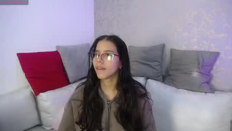 Luna And Titan  online show from February 4, 2026, 12:11 pm