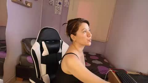 Snapshot of luna_desiree chatting on June 16, 2026, 10:23 pm luna_desiree online show from June 16, 2026, 10:23 pm