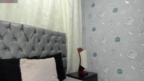 Luna Eva online show from February 13, 2026, 2:24 pm