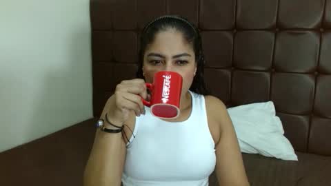 Snapshot of luna_fyre chatting on February 10, 2026, 12:20 pm luna_fyre online show from February 10, 2026, 12:20 pm