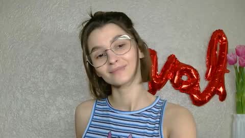 Luna online show from March 9, 2025, 8:51 am