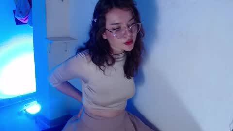 Snapshot of luna_hazard chatting on September 24, 2025, 1:36 pm luna_hazard online show from September 24, 2025, 1:36 pm