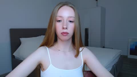 Luna online show from December 15, 2024, 8:58 pm