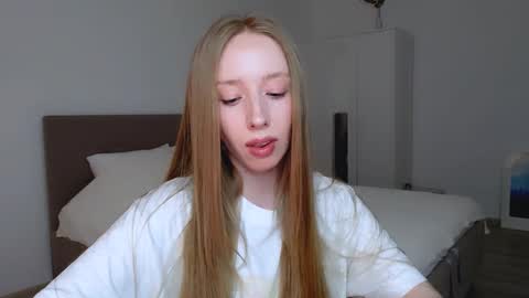 Luna online show from February 27, 2025, 7:58 pm