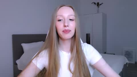 Luna online show from January 14, 2026, 8:47 pm