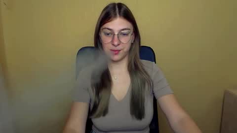 Luna online show from September 17, 2025, 9:55 am