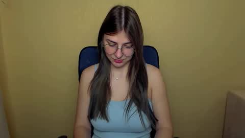 Luna online show from October 9, 2025, 9:07 am