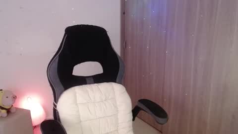 Luna online show from December 20, 2025, 6:53 am