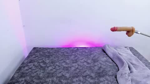 Luna Marquez online show from July 15, 2026, 4:23 pm