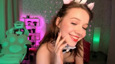 Snapshot of luna_moran chatting on March 3, 2025, 6:26 am Lina online show from March 3, 2025, 6:26 am