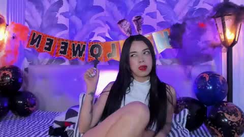 Luna Morgan online show from October 30, 2025, 5:20 am