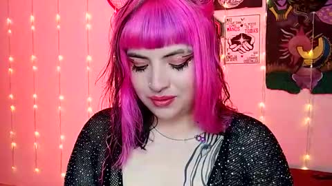 MISS LUNA  online show from January 13, 2025, 12:19 am