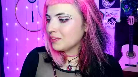 MISS LUNA  online show from February 19, 2025, 10:12 am