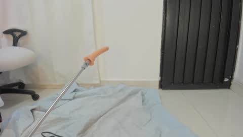 Snapshot of luna_shea chatting on February 19, 2026, 8:54 am Luna online show from February 19, 2026, 8:54 am