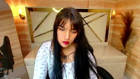 Luna online show from May 5, 2026, 5:04 am