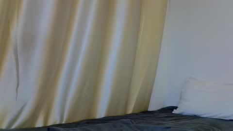 luna online show from February 22, 2026, 7:56 pm