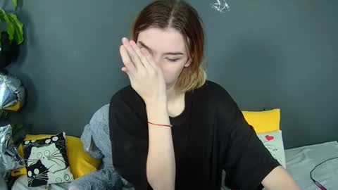 Snapshot of lunaastar_ chatting on December 12, 2024, 10:24 am lunaastar_ online show from December 12, 2024, 10:24 am