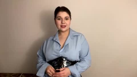 Snapshot of lunablakes chatting on February 10, 2026, 7:23 am Luna online show from February 10, 2026, 7:23 am