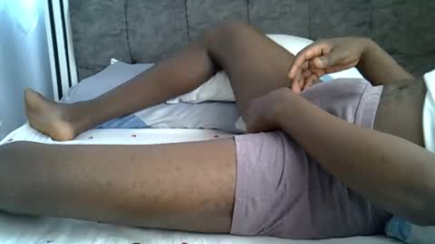 Snapshot of lunalove22_ chatting on March 21, 2026, 7:35 am lunalove22_ online show from March 21, 2026, 7:35 am