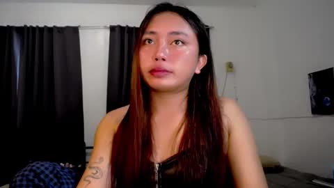 Luna online show from May 1, 2026, 11:20 pm