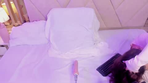 Luna online show from March 13, 2026, 5:47 am