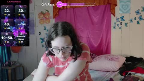 lunaquinn45 online show from June 5, 2026, 3:18 pm