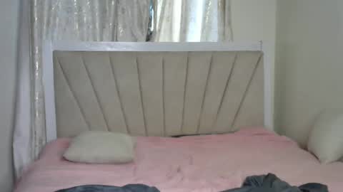 Snapshot of lunar_chocolate000 chatting on February 16, 2026, 5:58 am Smiley online show from February 16, 2026, 5:58 am