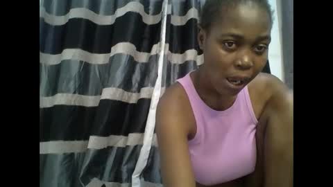 lunargoddess45 online show from May 26, 2026, 10:33 am