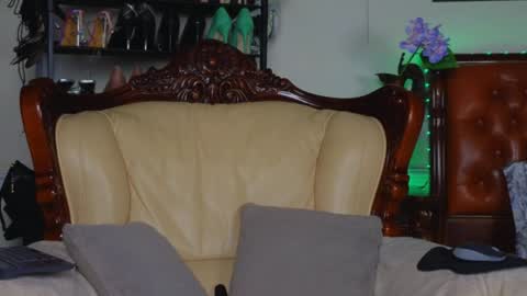 Luna Rishi online show from April 4, 2026, 6:22 am