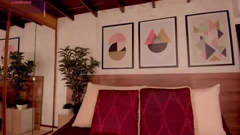 Snapshot of lunaruso chatting on May 10, 2026, 6:46 pm Luna Ruso online show from May 10, 2026, 6:46 pm